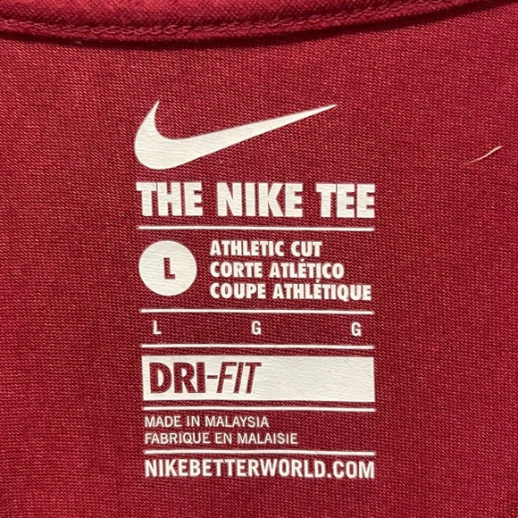 Men’s Red Dri-Fit Nike T-Shirt - Picture 4 of 4